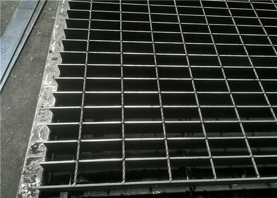 سکوی صنعتی راه باریک فلزی گالوانیزه 25x5 Q345