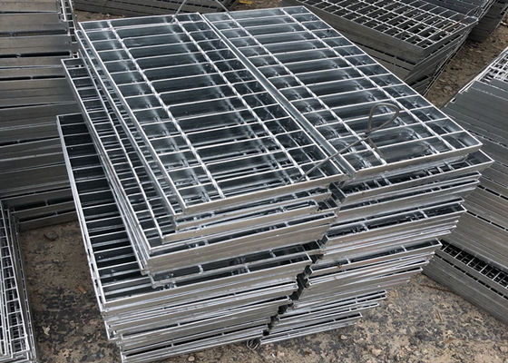 Q235 پلت فرم مشبک فولاد گالوانیزه داغ داغ 65x5mm