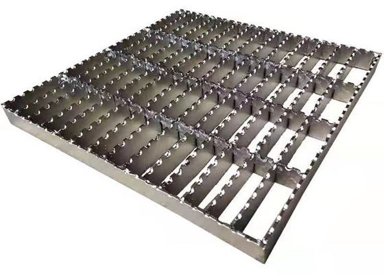 30 * 100mm فولاد گالوانیزه جوش داده شده از فولاد گالوانیزه در فضای باز توری فلزی