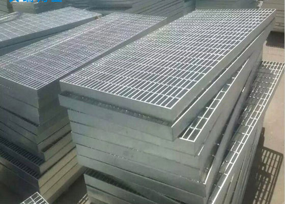ساختار سبک Skid Proof جوش داده شده از فولاد جوشکاری شده به طول 12 متر برای مسیرهای رانندگی