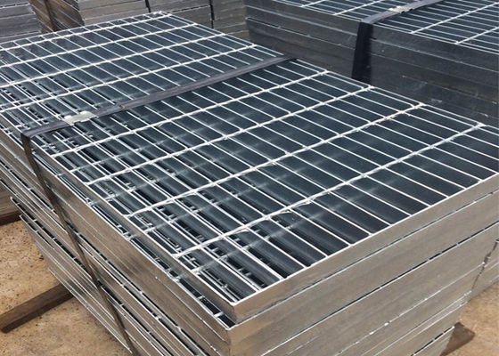 ضد Skid Q345 گریتینگ فولادی جوش داده شده با عرض 1250 میلی متر گالوانیزه گرم