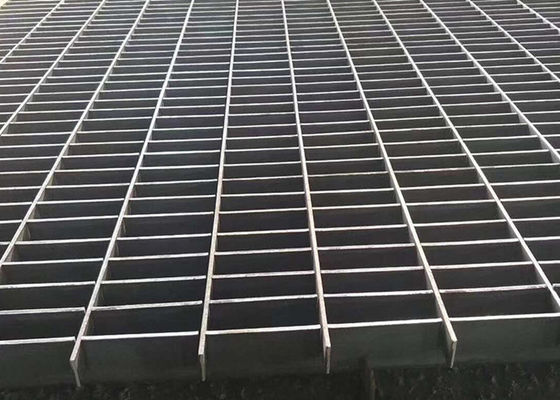ISO9001 پروفیل دندانه دار مسیریاب ضد لغزش مش برای کارخانه های شیمیایی