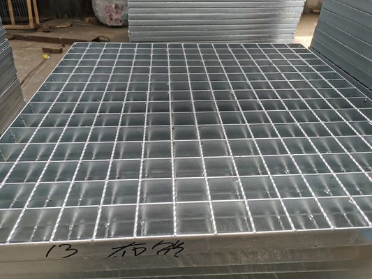 آج های راه پله مشبک غیر اسکی اسکراید مربع 40 میلی متر برای مهندسی بهداشت
