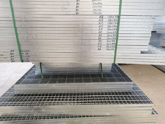 گریتینگ فولاد ترکیبی گالوانیزه داغ ODM عرض 1 متر عرض T4 نوع کارخانه در فضای باز
