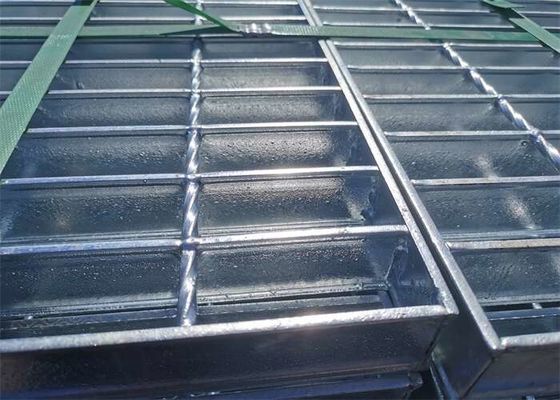کارخانه شیمیایی ورق گریتینگ فولاد گالوانیزه داغ 1 متر ورق دندانه دار