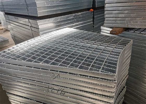 دندانه دار فولاد گالوانیزه گریتینگ گریتینگ آلومینیوم 6063 برای تخلیه استادیوم
