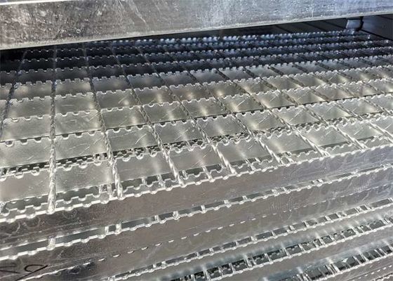 آج های راه پله استیل ضد لغزش AS1657 استاندارد 100 میلی متر برای پارکینگ